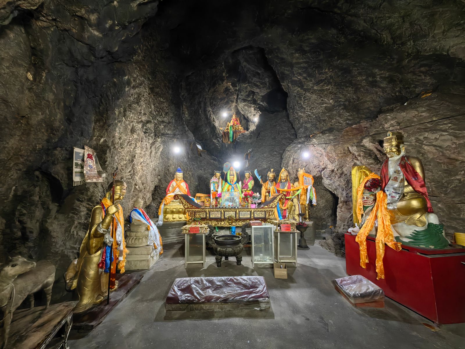 《大品吉樂獨家》崑崙山瑤池．新疆天山天池．西王母娘深度尋根之旅１８日