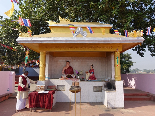 菩提迦耶 Bodhgaya 牧羊女 Sujata 大塔寺院