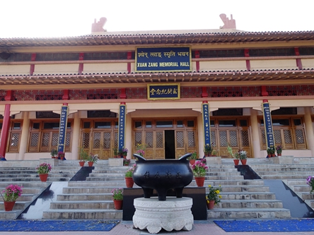 王舍城 Rajgir 玄奘寺．玄奘大師一生行旅銅畫