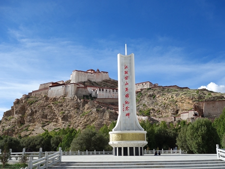 江孜 - 宗山英雄城．宗山古堡．抗英遺址．遠眺白居寺．七彩雲